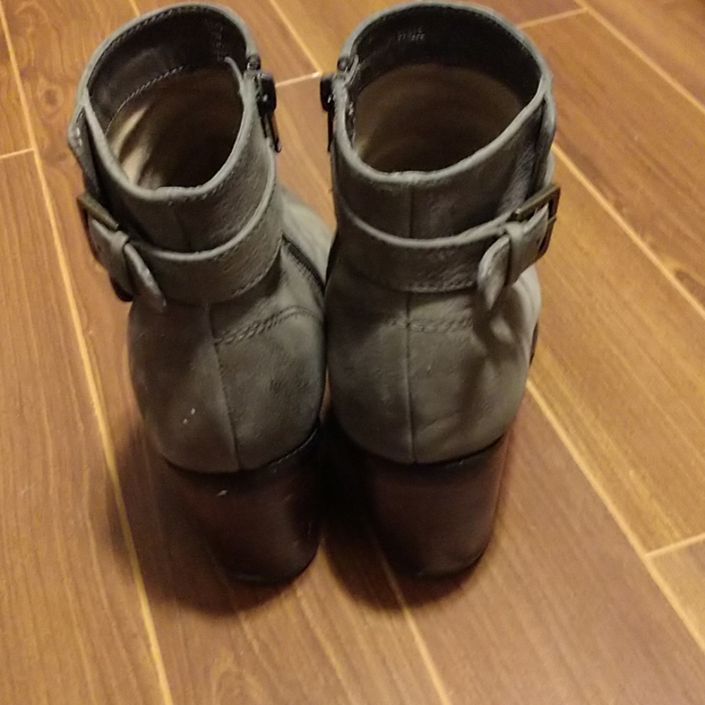 ❤️Gray Booties - Picture 3 of 8